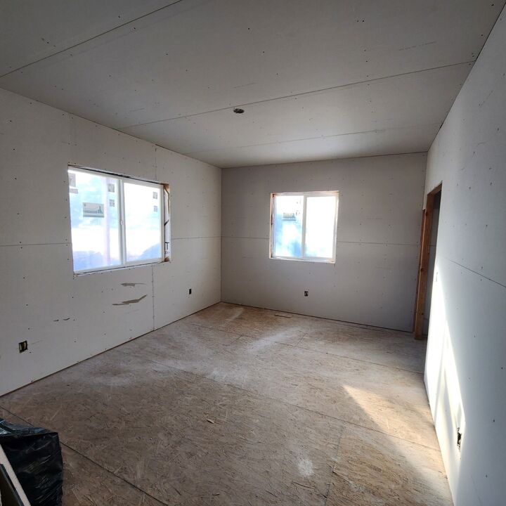 Property Photo:  906 S Fourth Avenue  MT 59859 