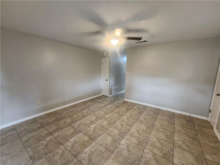 Property Photo:  217 Ave A  LA 70037 