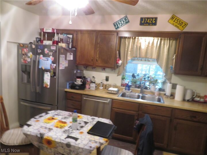 Property Photo:  6931 Lockwood Boulevard  OH 44512