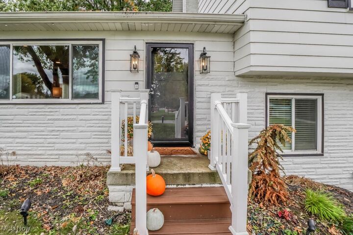 Property Photo: 2664 Biscayne Drive OH 44319