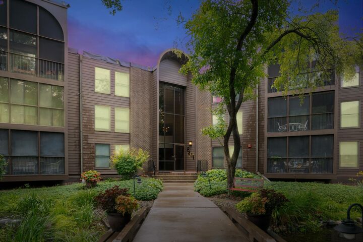 8441 Irwin Road 110  Bloomington MN 55437 photo