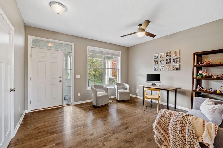 Property Photo:  1525 Hemlock Way  MN 55317