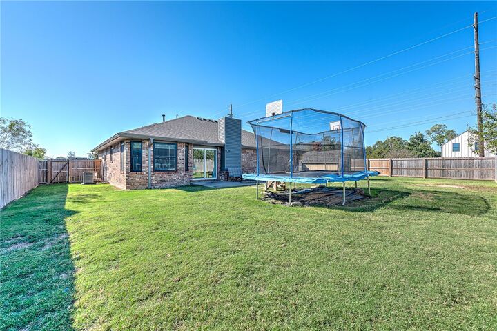 Property Photo: 1 Greenridge Lane AR 72712