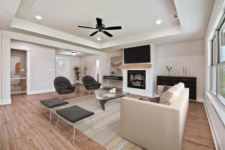 Property Photo:  2221 Crane Avenue  AR 72751 