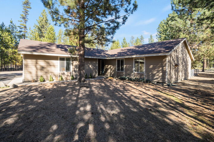 Property Photo:  50732 S Fawn Drive  OR 97739