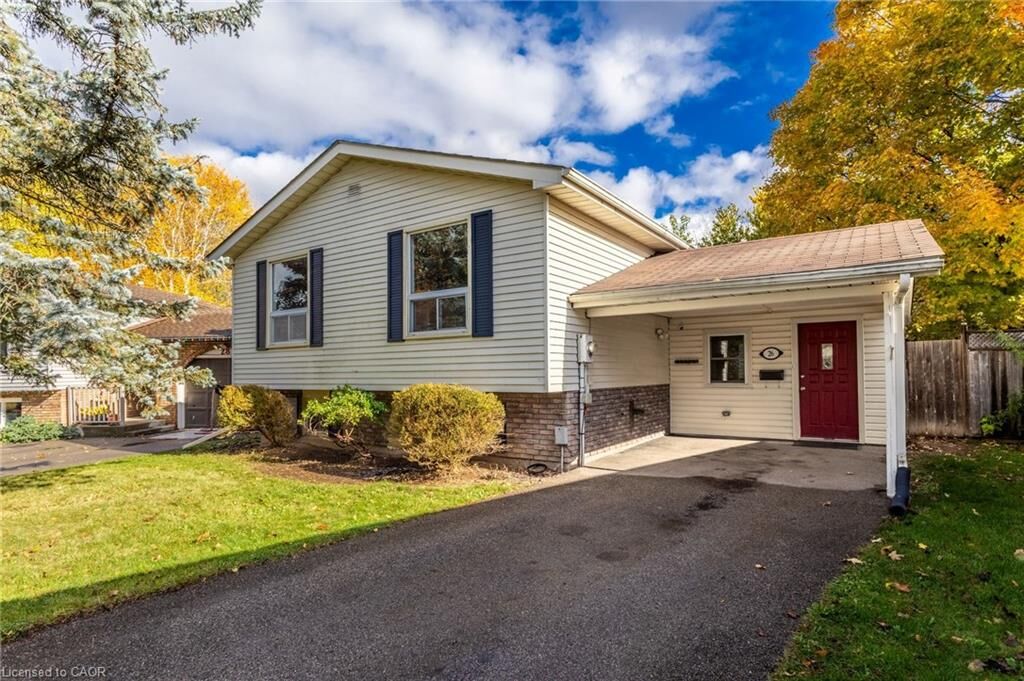 Photo de la propriété: 26 October Place ON N3R 7B4