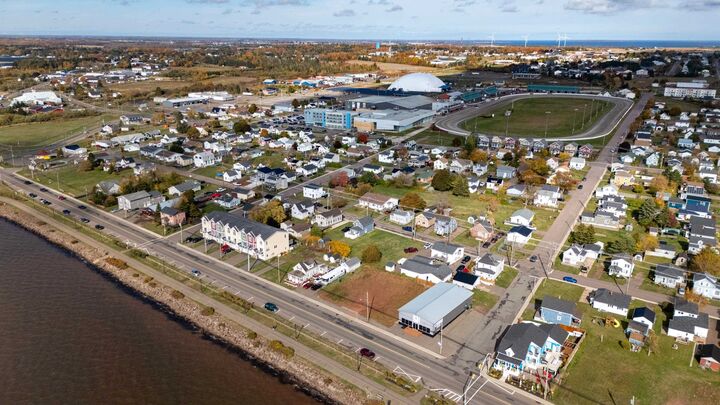 Property Photo:  469 North Market Street  PE C1N 1M4