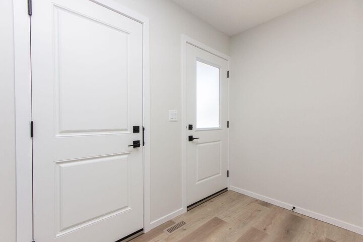 Property Photo:  17 Trinity Street  AB T4L 0L1