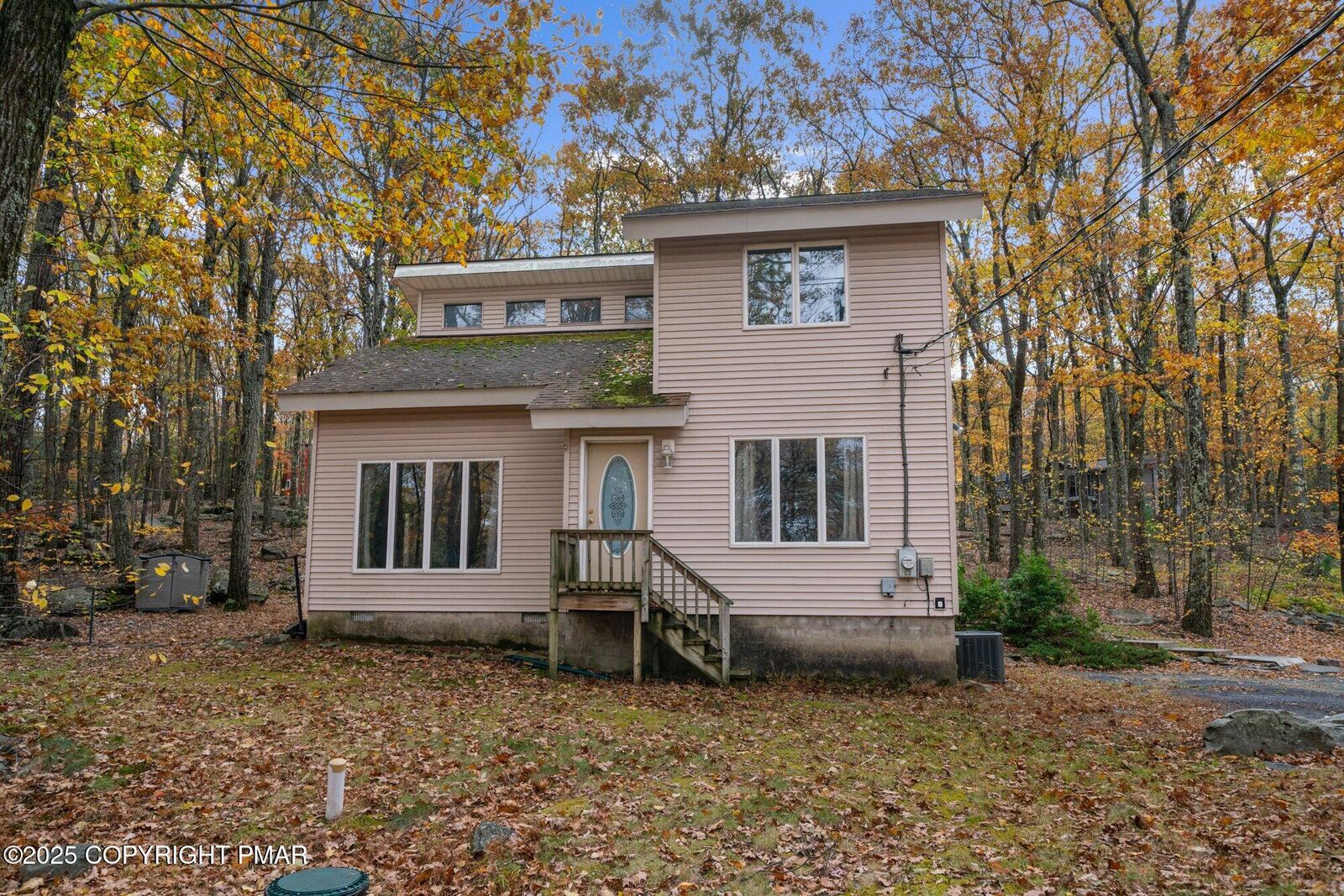 Property Photo:  109 Bluestone Drive  PA 18428