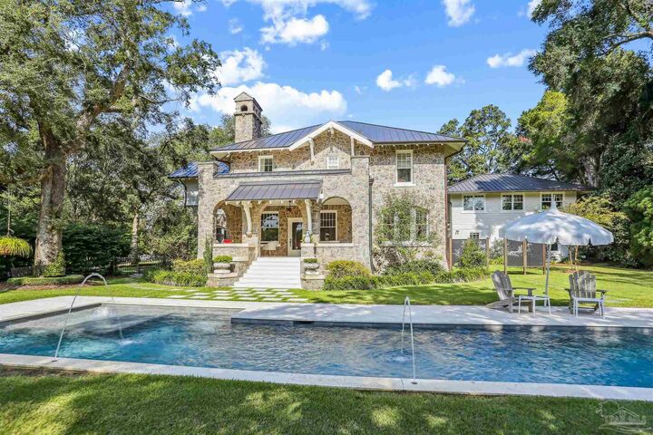 Property Photo:  3260 Seville Dr  FL 32503 