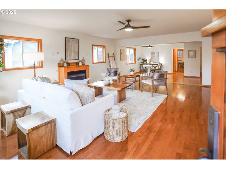 Property Photo: 854 N Baldwin St OR 97217