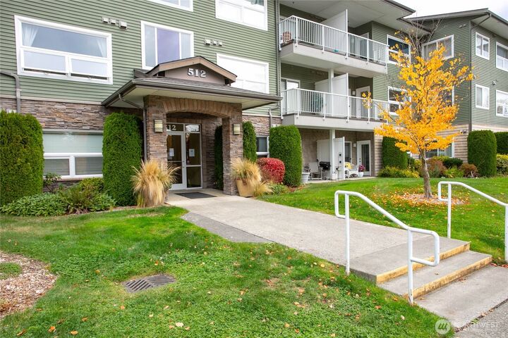 512  Darby Drive 212  Bellingham WA 98226 photo