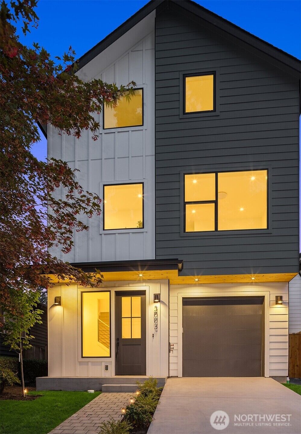 Property Photo:  3003 NE 88th Street  WA 98115