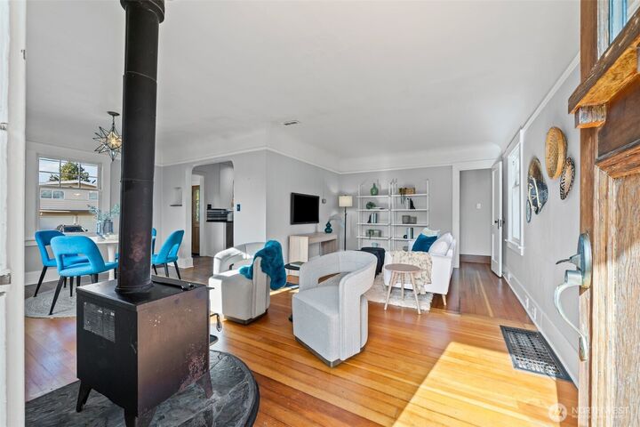 Property Photo: 4602 S Chicago Street WA 98118