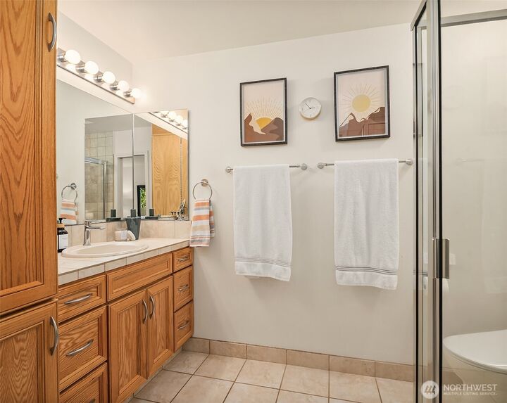 Property Photo:  2910 W Smith Street  WA 98199