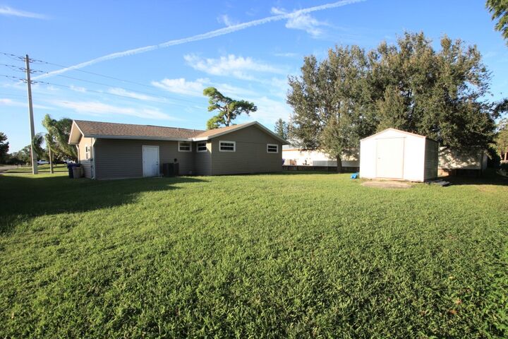Property Photo: 572 Orange Avenue FL 32958