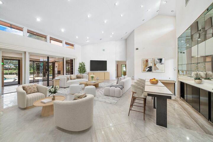 Property Photo: 4952 Bocaire Boulevard FL 33487