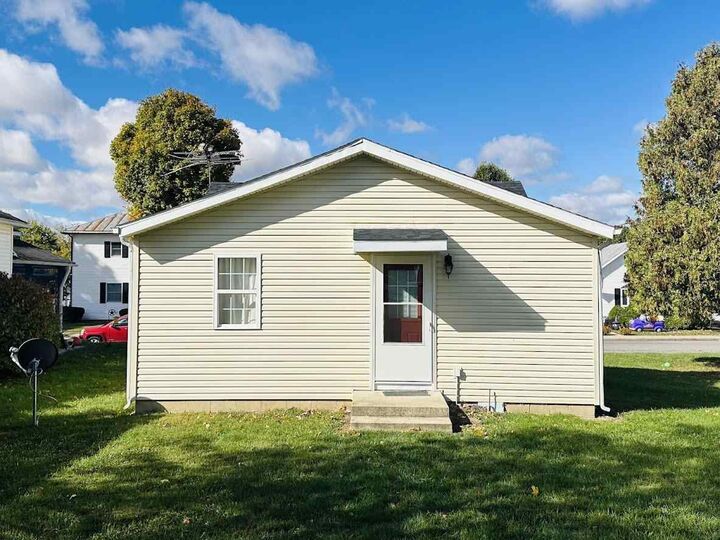 Property Photo:  113 S Franklin Street  IN 47355 