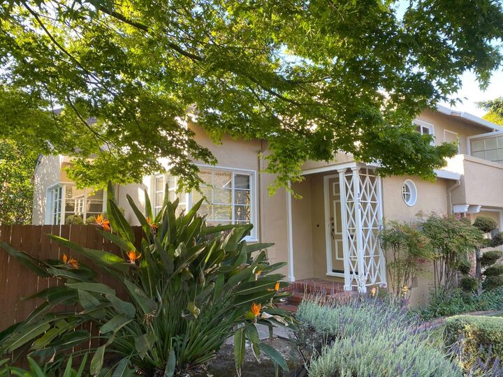Property Photo:  305 Catalpa Street  CA 94401