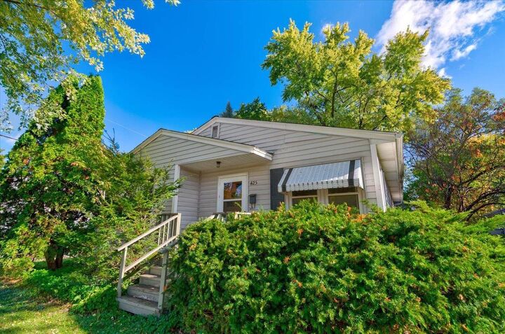 Property Photo: 425 North Fair Oaks Avenue WI 53714