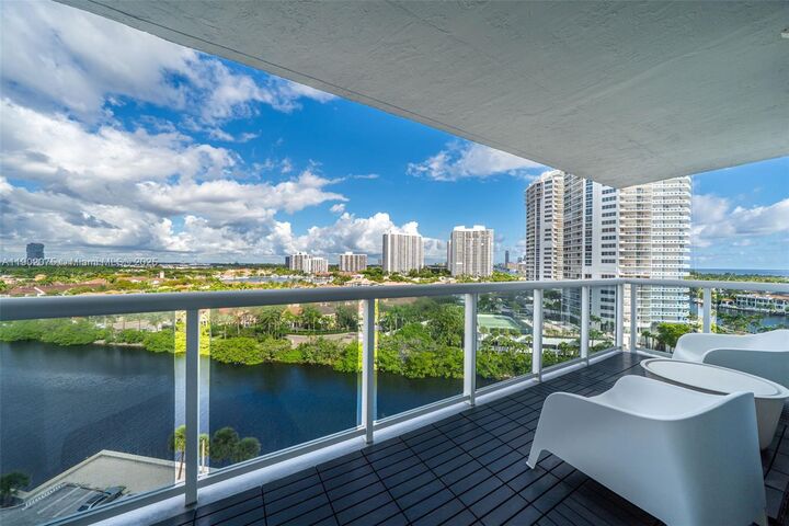 20505 E Country Club Drive 1232  Aventura FL 33180 photo