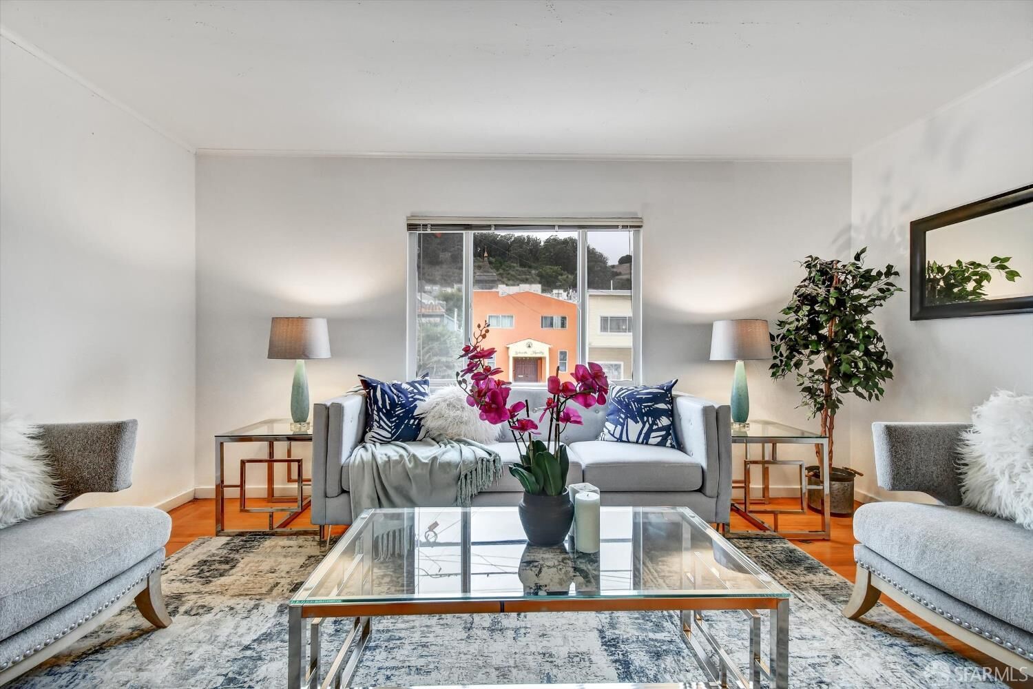 Property Photo: 1090 Gilman Avenue CA 94124