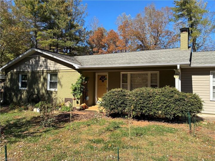 Property Photo: 1261 Turkey Ford Road NC 27030