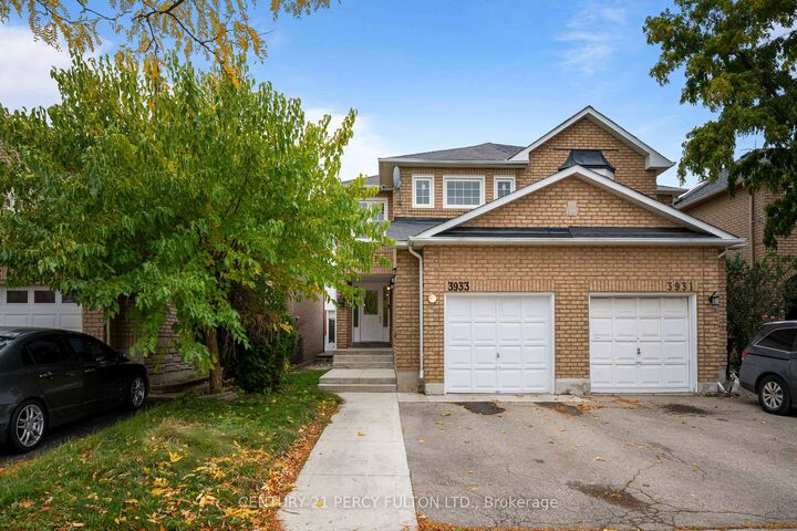 3933 Nightshade Lane  Mississauga ON L5N 7J4 photo