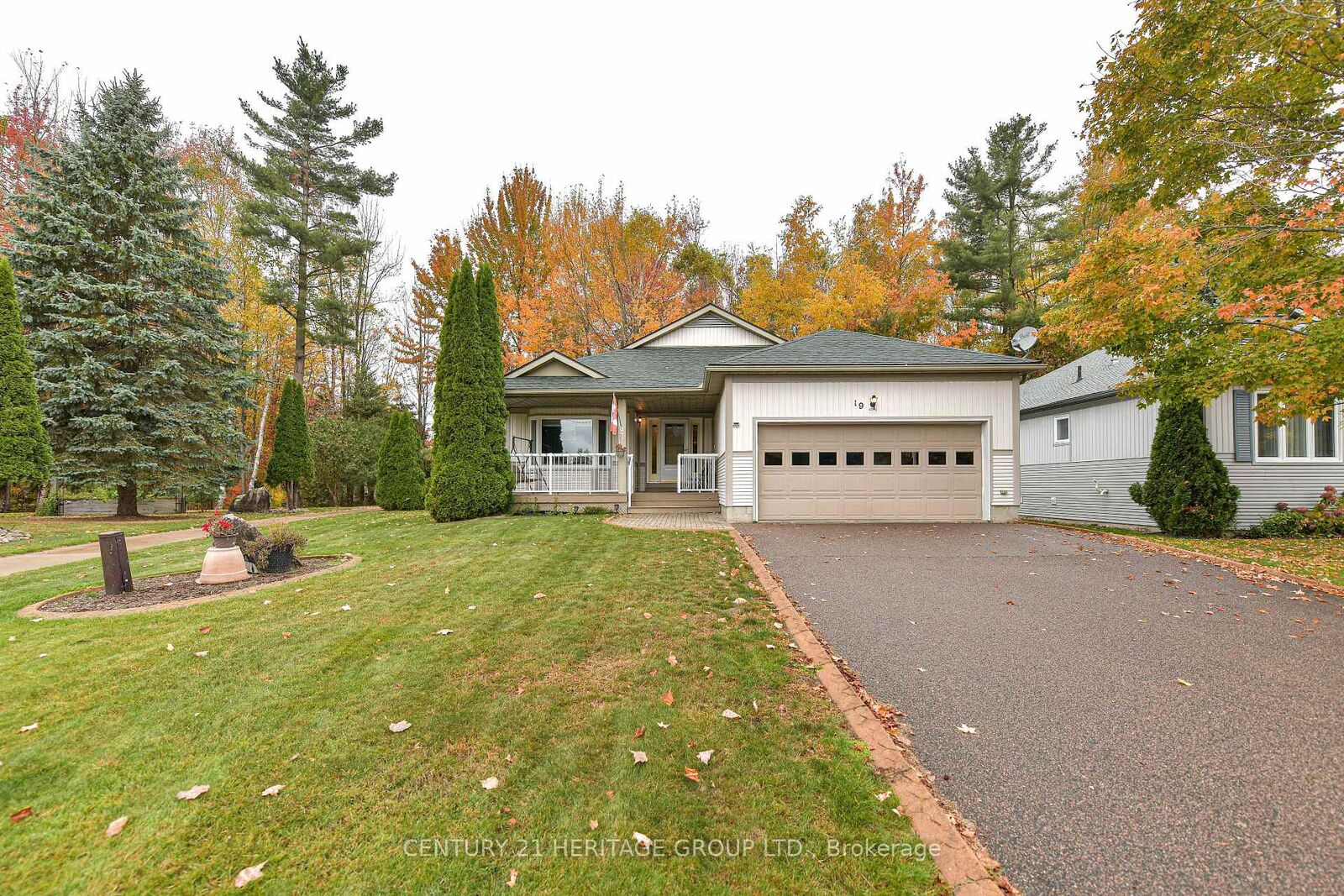 Photo de la propriété:  19 Springwood Crescent  ON P1P 1Z1