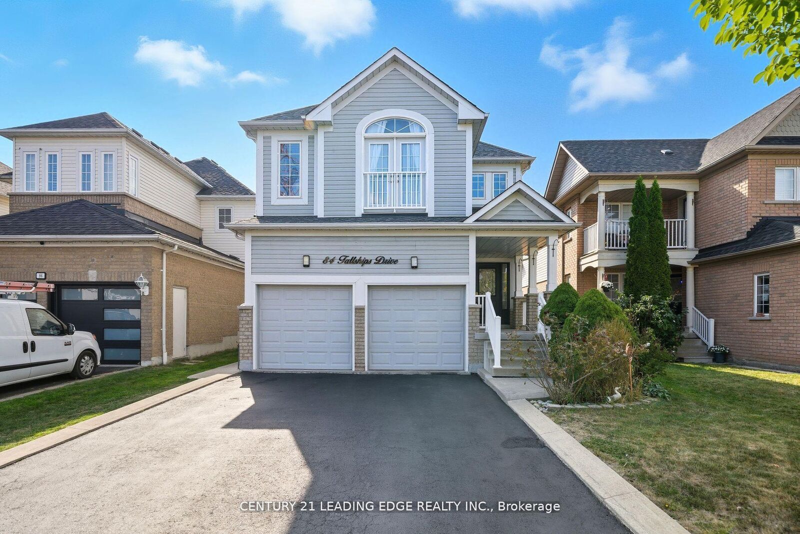 Property Photo:  84 Tallships Drive  ON L1N 9X5