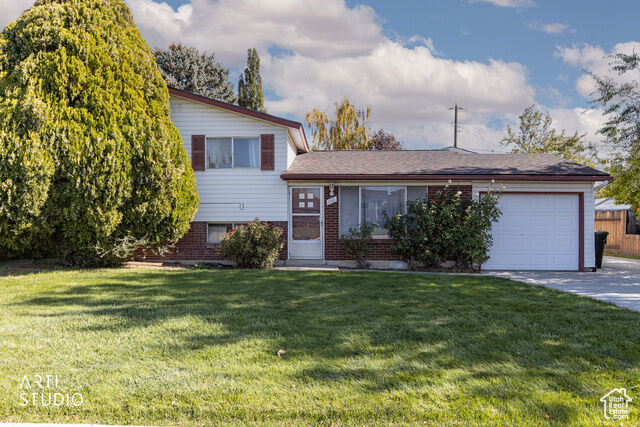 Property Photo:  1481 S Melanie Ln  UT 84075