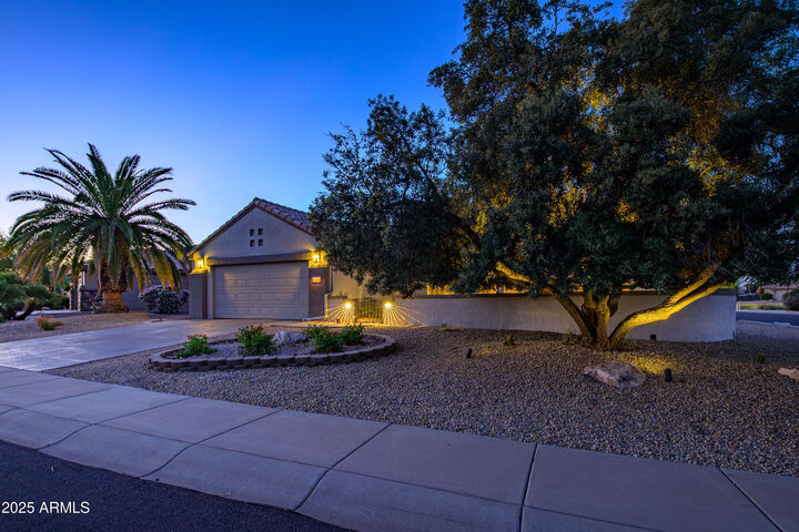 Property Photo:  15702 W Linksview Drive  AZ 85374