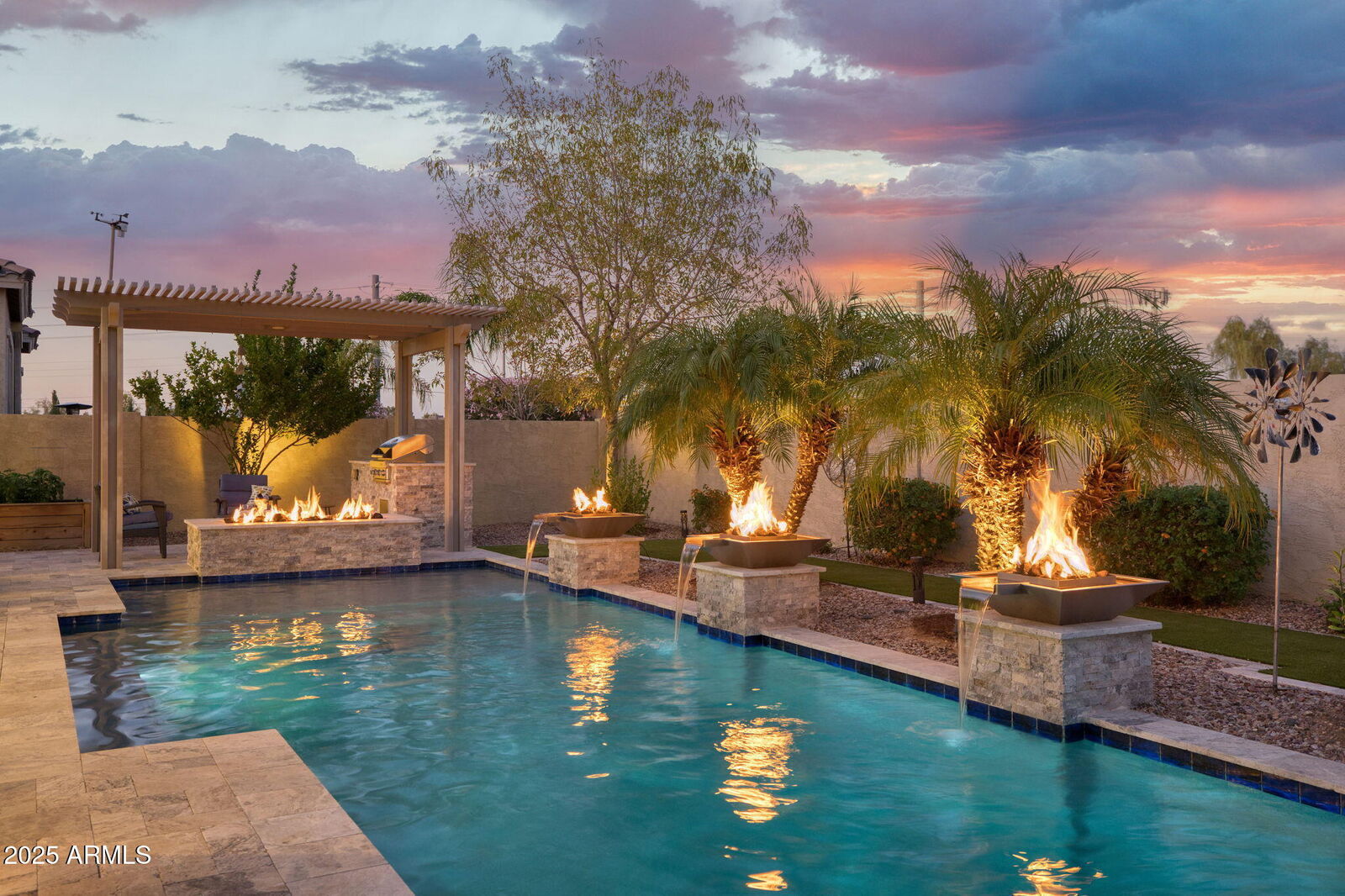 Property Photo: 1127 N Quinn Street AZ 85205