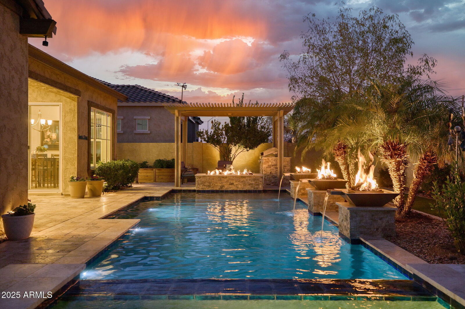 Property Photo:  1127 N Quinn Street  AZ 85205 