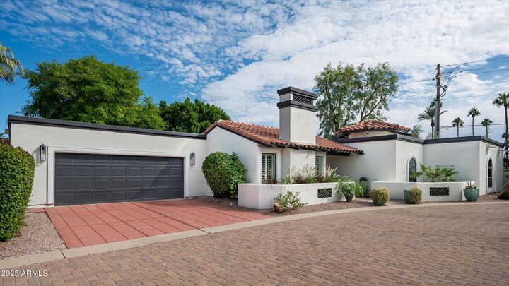 Property Photo: 7360 E Lincoln Drive 1 AZ 85250