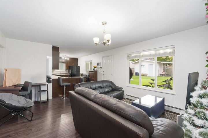 Property Photo: 12183 77 Avenue BC V3W 1J3
