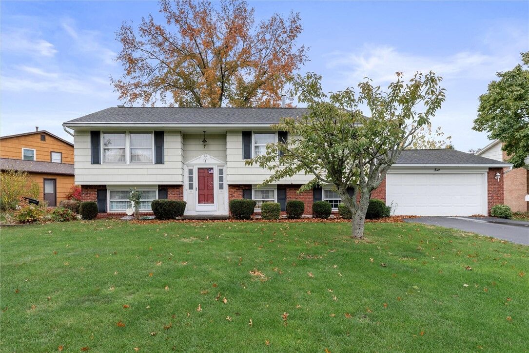 Property Photo:  5 Eileen Circle  NY 14616 