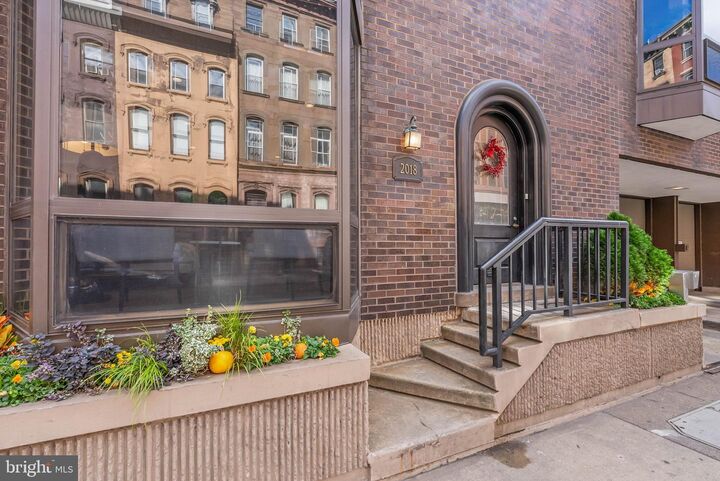 Property Photo:  2018 Walnut Street 2018  PA 19103