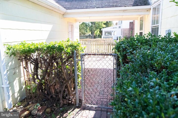 Property Photo:  626 Virginia Avenue  VA 22401 