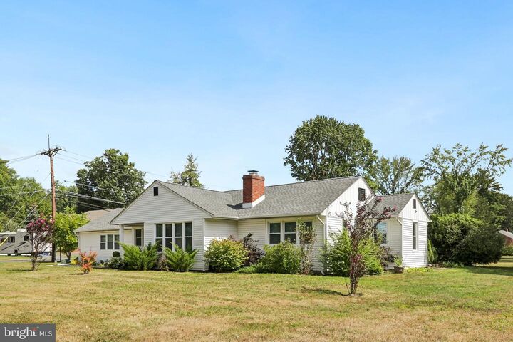 Property Photo:  601 S Church Street  NJ 08054