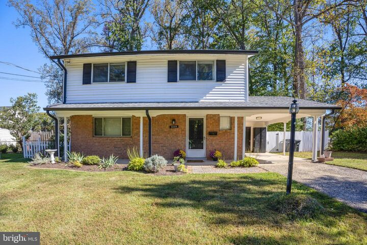 Property Photo:  5609 Rolling Road  VA 22151