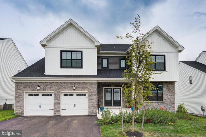 87 Aaron Truehart Way  Titusville NJ 08560 photo