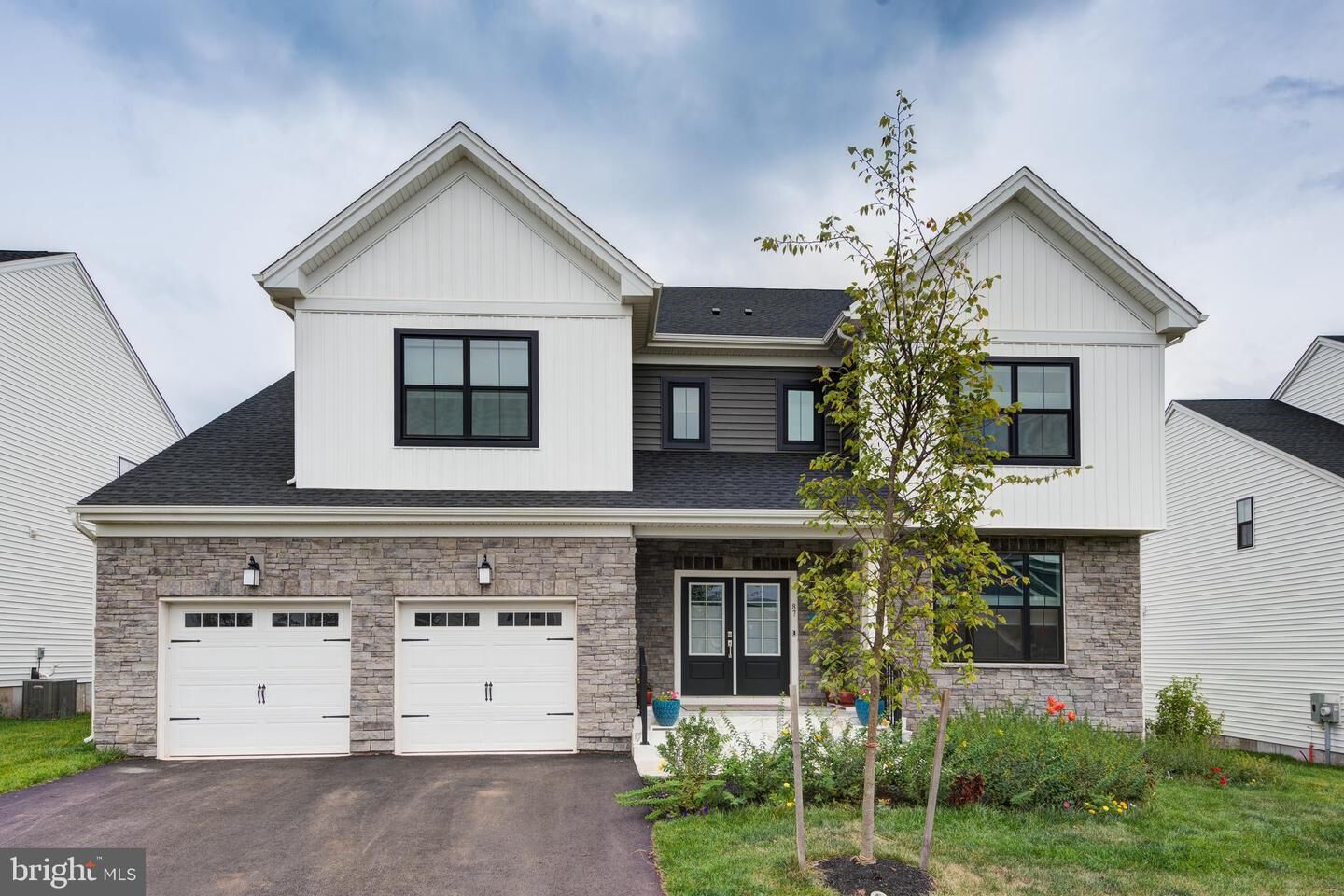 Property Photo:  87 Aaron Truehart Way  NJ 08560