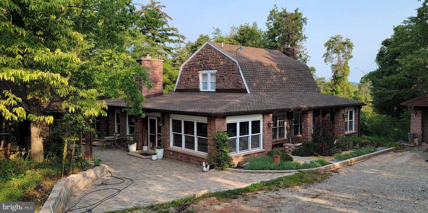 Property Photo:  6691 Harmony Grove Road  PA 17315