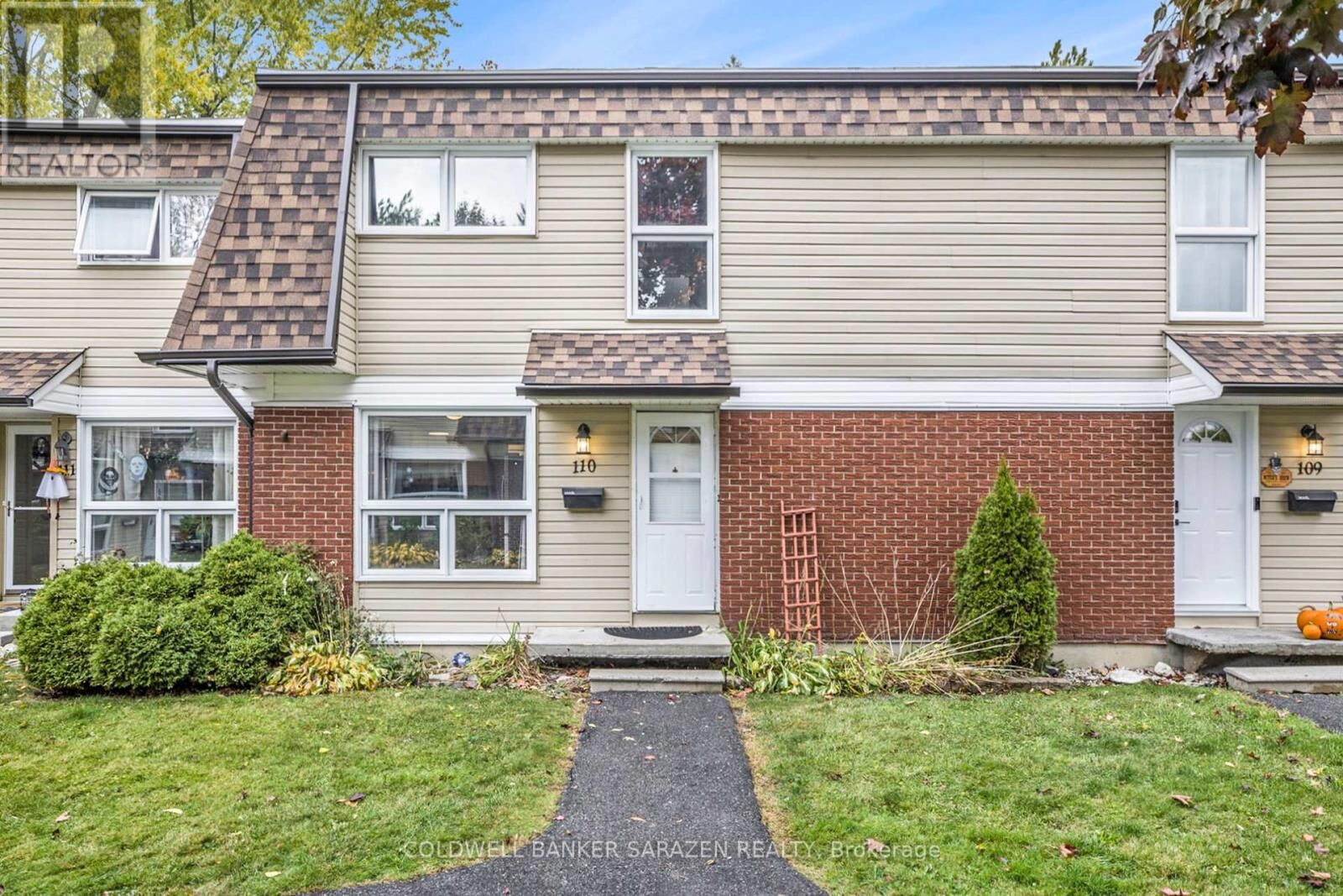 Property Photo: 110 Rutherford Court ON K2K 1N5