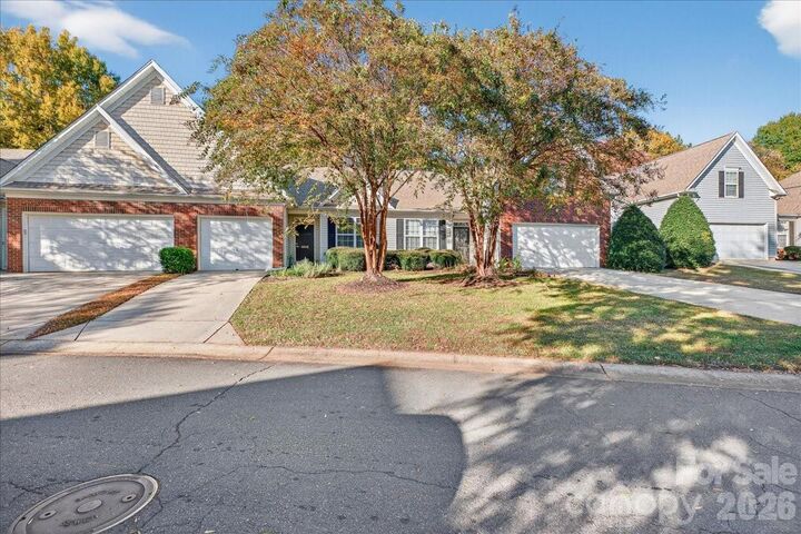 Property Photo:  4412 Glenlea Commons Drive  NC 28216 