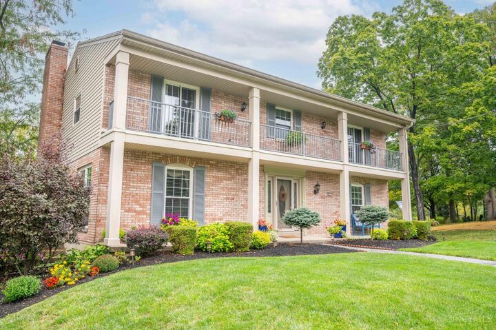Property Photo:  2819 Springwood Court  OH 45248