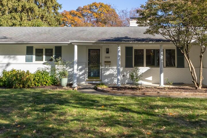 Property Photo: 3444 Sunningdale Way OH 43221