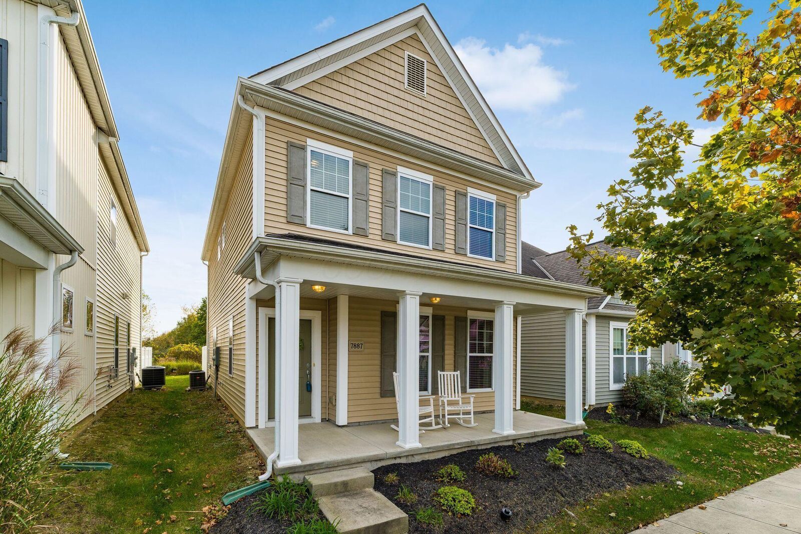 Property Photo:  7887 Ashenden Drive  OH 43004