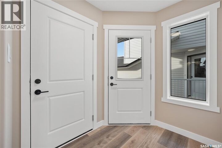 Property Photo:  124 Reddekopp Crescent  SK S0K 4S3